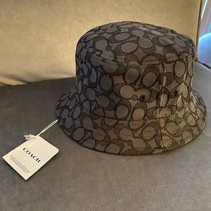 Coach Signature Bucket Hat - New